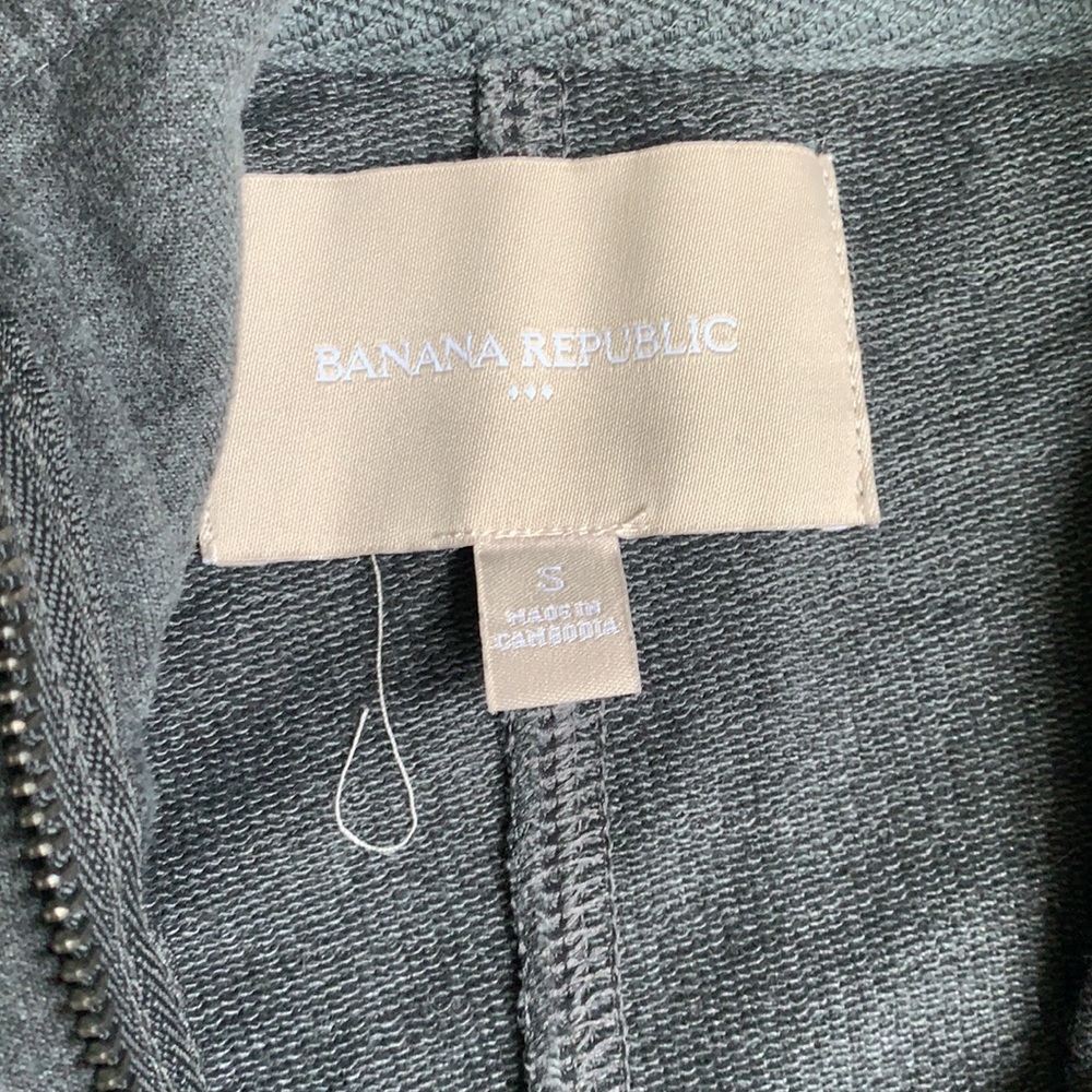 Banana Republic sweatsuit. Size small. NWOT - Picture 9 of 12